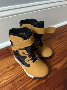 Merrell Kids Black and Tan Winter Snow Boots